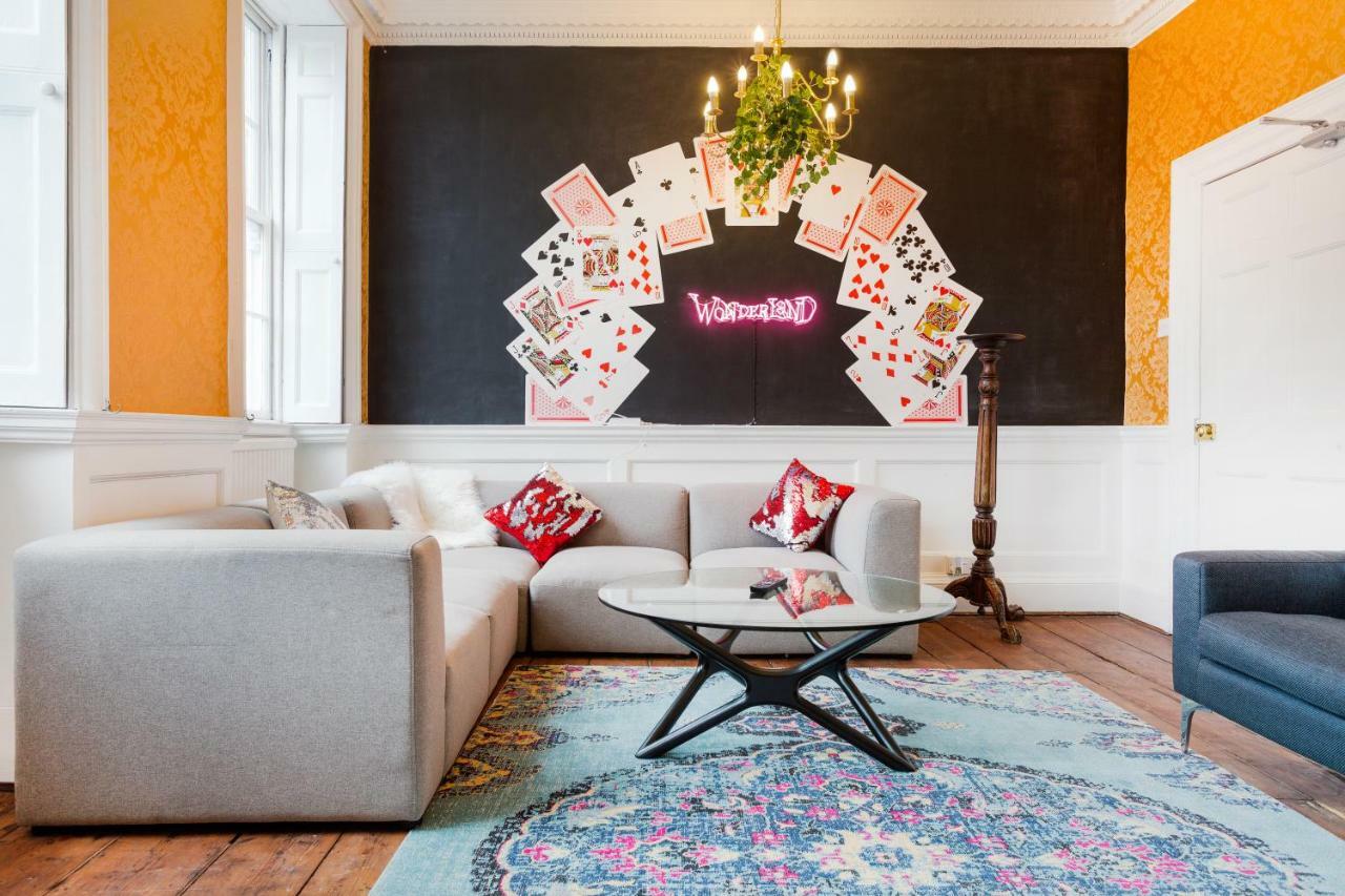 The Wonderland Townhouse - Alice In Wonderland 7Bdr Home Bath Exteriör bild
