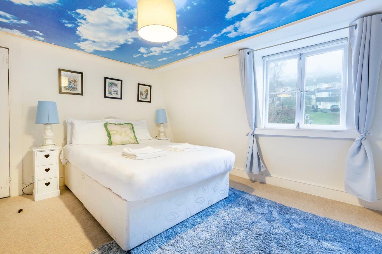 The Wonderland Townhouse - Alice In Wonderland 7Bdr Home Bath Exteriör bild