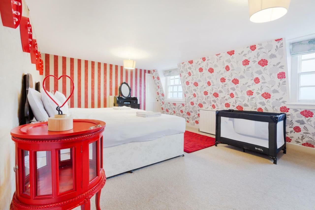 The Wonderland Townhouse - Alice In Wonderland 7Bdr Home Bath Exteriör bild