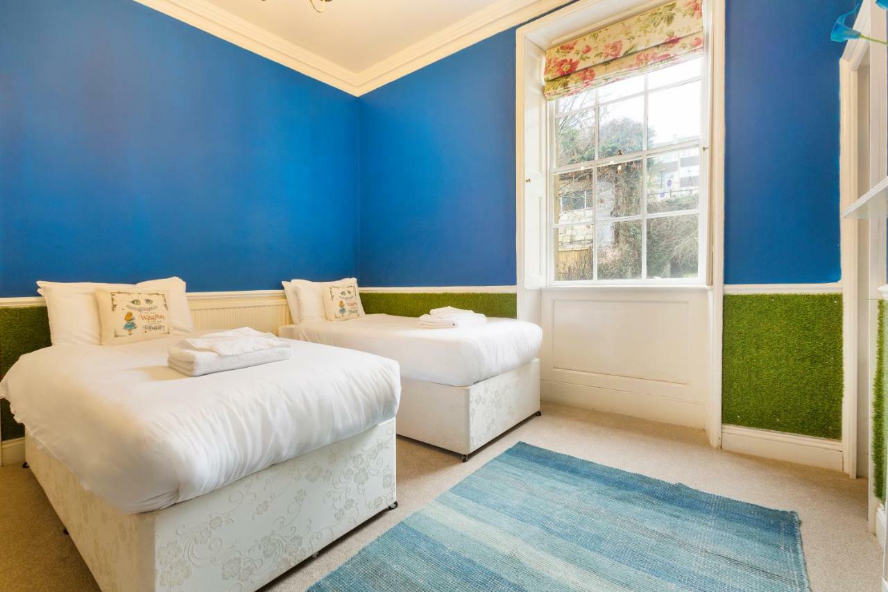 The Wonderland Townhouse - Alice In Wonderland 7Bdr Home Bath Exteriör bild